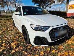 Weiß Gebraucht 2020 Audi A1 Sportback Design Kleinwagen | 27.500 € (Etwas zu teuer)