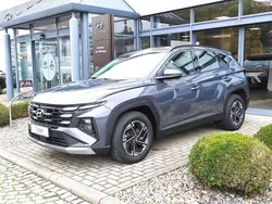 Grau (ecotronic grey / mic) Neu 2024 Hyundai Tucson Select SUV | 31.980 € (Superpreis)
