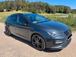 Grau Gebraucht 2019 Seat Leon ST 4Drive Kombi | 18.990 € (Etwas zu teuer)
