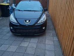 Schwarz Gebraucht 2010 Peugeot 207 CC Filou Cabrio | 2.199 € (Fairer Preis)