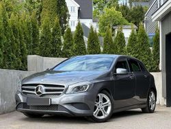 Grau Gebraucht 2015 Mercedes A180 Limousine | 14.350 € (Fairer Preis)