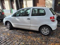 Weiß Gebraucht 2010 VW Fox Kleinwagen | 2.200 € (Etwas zu teuer)