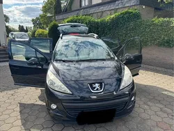 Schwarz Gebraucht 2011 Peugeot 207 Kombi | 2.700 € (Fairer Preis)