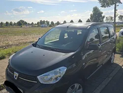 Schwarz Gebraucht 2017 Dacia Lodgy Comfort Van / Kleinbus | 5.999 €