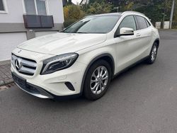 Weiß Gebraucht 2015 Mercedes GLA200 SUV | 11.500 € (Guter Preis)