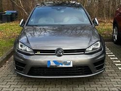 Grau Gebraucht 2016 VW Golf VII R Limousine | 19.899 € (Fairer Preis)