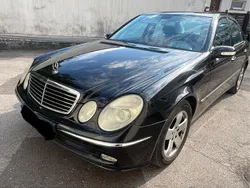 Schwarz Gebraucht 2005 Mercedes E240 Limousine | 2.400 € (Fairer Preis)