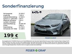 Lunarsilber metallic Neu 2025 Kia Ceed Comfort Limousine | 25.350 € (Fairer Preis)