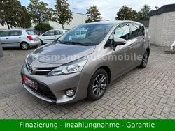 Gebraucht 2015 Toyota Verso Skyview Edition Van / Kleinbus | 9.999 € (Fairer Preis)