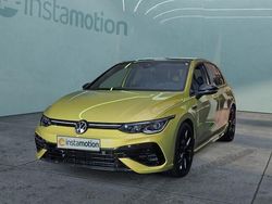 Gelb Gebraucht 2024 VW Golf VIII Edition Limousine | 47.790 € (Etwas zu teuer)