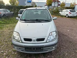 Grün Gebraucht 2002 Renault Scénic Van / Kleinbus | 600 € (Superpreis)