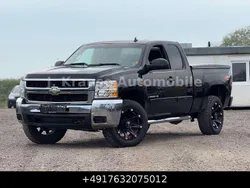 Schwarz Gebraucht 2008 Chevrolet Silverado SUV | 19.992 €