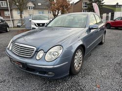 Blau Gebraucht 2004 Mercedes E240 Limousine | 3.500 € (Fairer Preis)