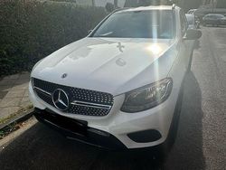 Weiß Gebraucht 2019 Mercedes GLC220 SUV | 22.400 € (Etwas zu teuer)