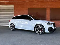 Weiß Gebraucht 2021 Audi Q2 Ambiente SUV | 26.300 € (Fairer Preis)