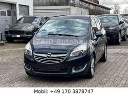 Grün Gebraucht 2015 Opel Meriva Innovation Van / Kleinbus | 6.599 € (Fairer Preis)