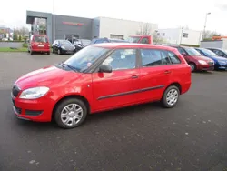 Rot Gebraucht 2011 Skoda Fabia Classic Kombi | 2.250 € (Fairer Preis)