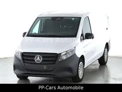 Weiß Gebraucht 2024 Mercedes Vito Van / Kleinbus | 29.140 € (Superpreis)