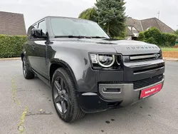Grau Gebraucht 2023 Land Rover Defender Dynamic SUV | 67.900 € (Fairer Preis)