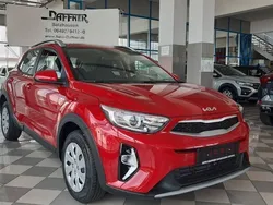 Rot Gebraucht 2023 Kia Stonic SUV | 18.790 € (Fairer Preis)