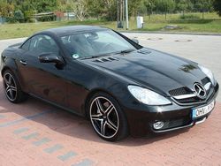 Schwarz Gebraucht 2010 Mercedes SLK350 Sport Edition Cabrio | 21.450 €