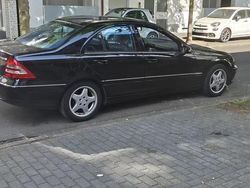 Schwarz Gebraucht 2006 Mercedes C180 Limousine | 2.700 €