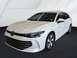 Weiß Gebraucht 2025 VW Passat Elegance Kombi | 38.990 € (Superpreis)