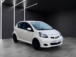 Weiß Gebraucht 2012 Toyota Aygo Cool Kleinwagen | 4.590 € (Fairer Preis)