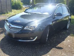 Schwarz Gebraucht 2014 Opel Insignia Business Kombi | 9.500 € (Fairer Preis)