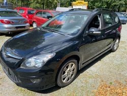 Schwarz Gebraucht 2012 Hyundai i30 Classic Kombi | 5.900 € (Teuer)