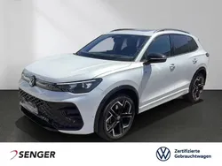Weiß Gebraucht 2024 VW Tiguan R-line SUV | 48.480 € (Superpreis)
