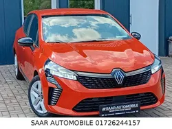 Orange Gebraucht 2024 Renault Clio V Evolution Limousine | 13.490 € (Guter Preis)