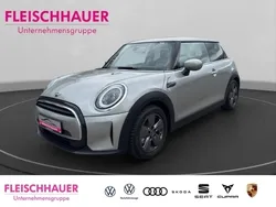 Silber Gebraucht 2023 Mini Cooper Classic Kleinwagen | 26.660 €