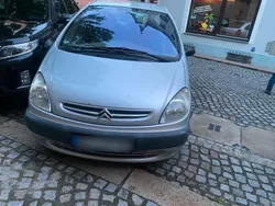 Silber Gebraucht 2002 Citroën Xsara Picasso Van / Kleinbus | 900 €