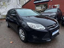 Schwarz Gebraucht 2012 Ford Focus Trend Kombi | 3.650 € (Fairer Preis)