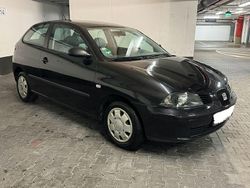 Schwarz Gebraucht 2005 Seat Ibiza Stylance | 1.390 € (Fairer Preis)