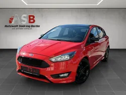 Rot Gebraucht 2018 Ford Focus ST-Line Limousine | 10.899 € (Guter Preis)