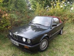 Schwarz Gebraucht 1991 BMW 318 Cabriolet Cabrio | 9.850 €