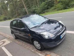 Blau Gebraucht 2007 Ford Fiesta Fun X Kleinwagen | 2.600 € (Fairer Preis)