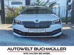 Weiß Gebraucht 2022 Skoda Superb Kombi | 22.490 € (Fairer Preis)