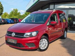 Rot Gebraucht 2017 VW Caddy Trendline Van / Kleinbus | 17.670 € (Fairer Preis)
