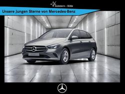 Metalliclack mountaingrau Gebraucht 2020 Mercedes B180 Style Van / Kleinbus | 23.890 € (Fairer Preis)