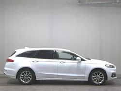 Weiss Gebraucht 2020 Ford Mondeo Titanium Kombi | 8.990 € (Guter Preis)