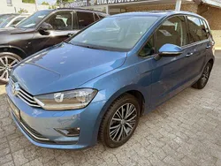 Blau Gebraucht 2016 VW Golf Sportsvan Allstar Van / Kleinbus | 15.799 € (Etwas zu teuer)