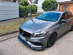 Grau Gebraucht 2018 Mercedes A45 AMG Limousine | 29.999 € (Fairer Preis)