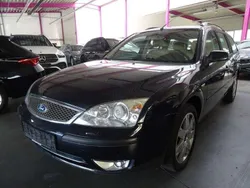 Pantherschwarz metallic Gebraucht 2004 Ford Mondeo Ghia Kombi | 950 € (Superpreis)