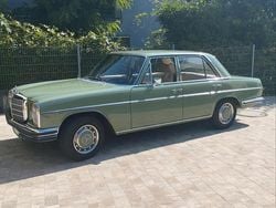 Grün Gebraucht 1972 Mercedes W114 Limousine | 21.500 €