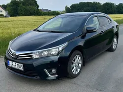 Blau Gebraucht 2015 Toyota Corolla Multidrive S Limousine | 14.950 € (Teuer)