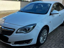 Weiß Gebraucht 2014 Opel Insignia Innovation Limousine | 9.900 € (Guter Preis)