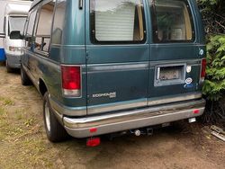Grün Gebraucht 1996 Ford Econoline Van | 9.500 €